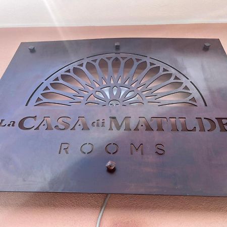La Casa Di Matilde Hotel Barcellona-Pozzo di Gotto Ngoại thất bức ảnh