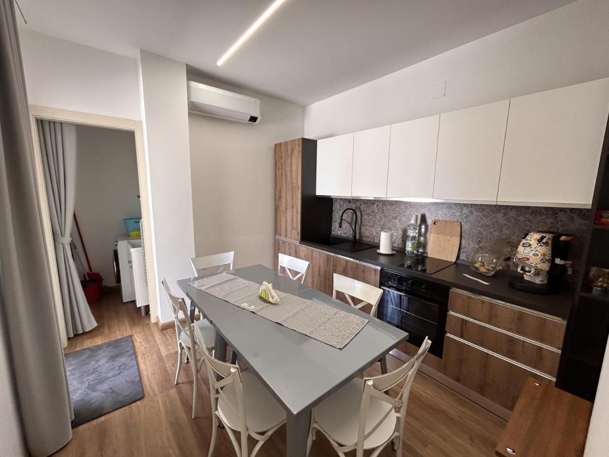 La Casa Di Matilde Hotel Barcellona-Pozzo di Gotto Ngoại thất bức ảnh