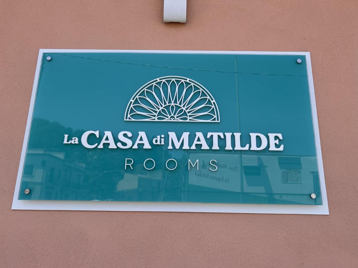 La Casa Di Matilde Hotel Barcellona-Pozzo di Gotto Ngoại thất bức ảnh