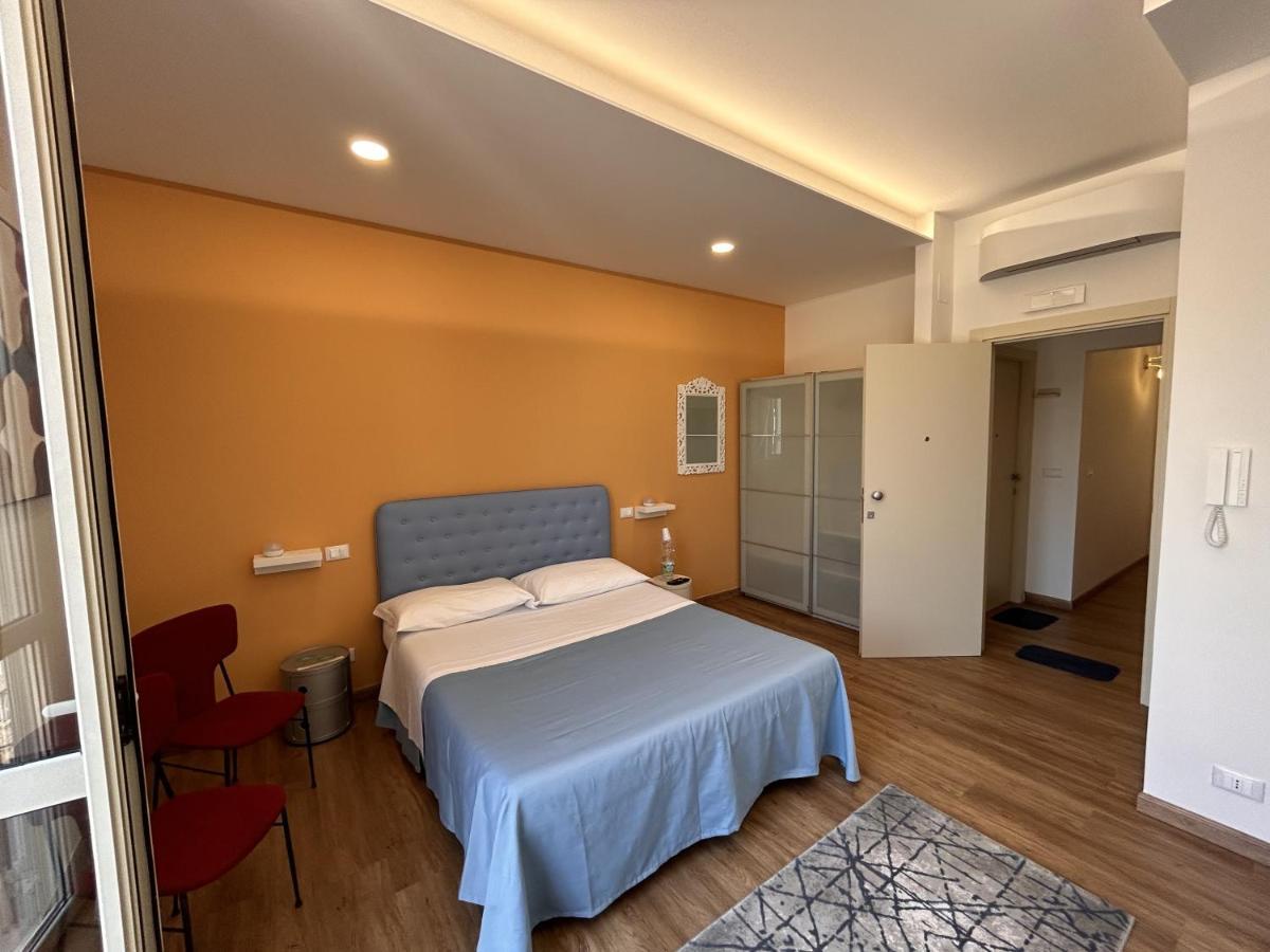 La Casa Di Matilde Hotel Barcellona-Pozzo di Gotto Ngoại thất bức ảnh