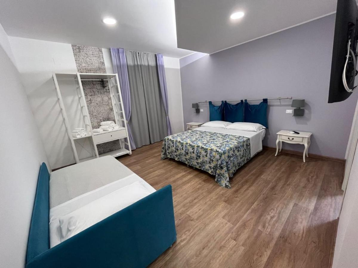 La Casa Di Matilde Hotel Barcellona-Pozzo di Gotto Ngoại thất bức ảnh